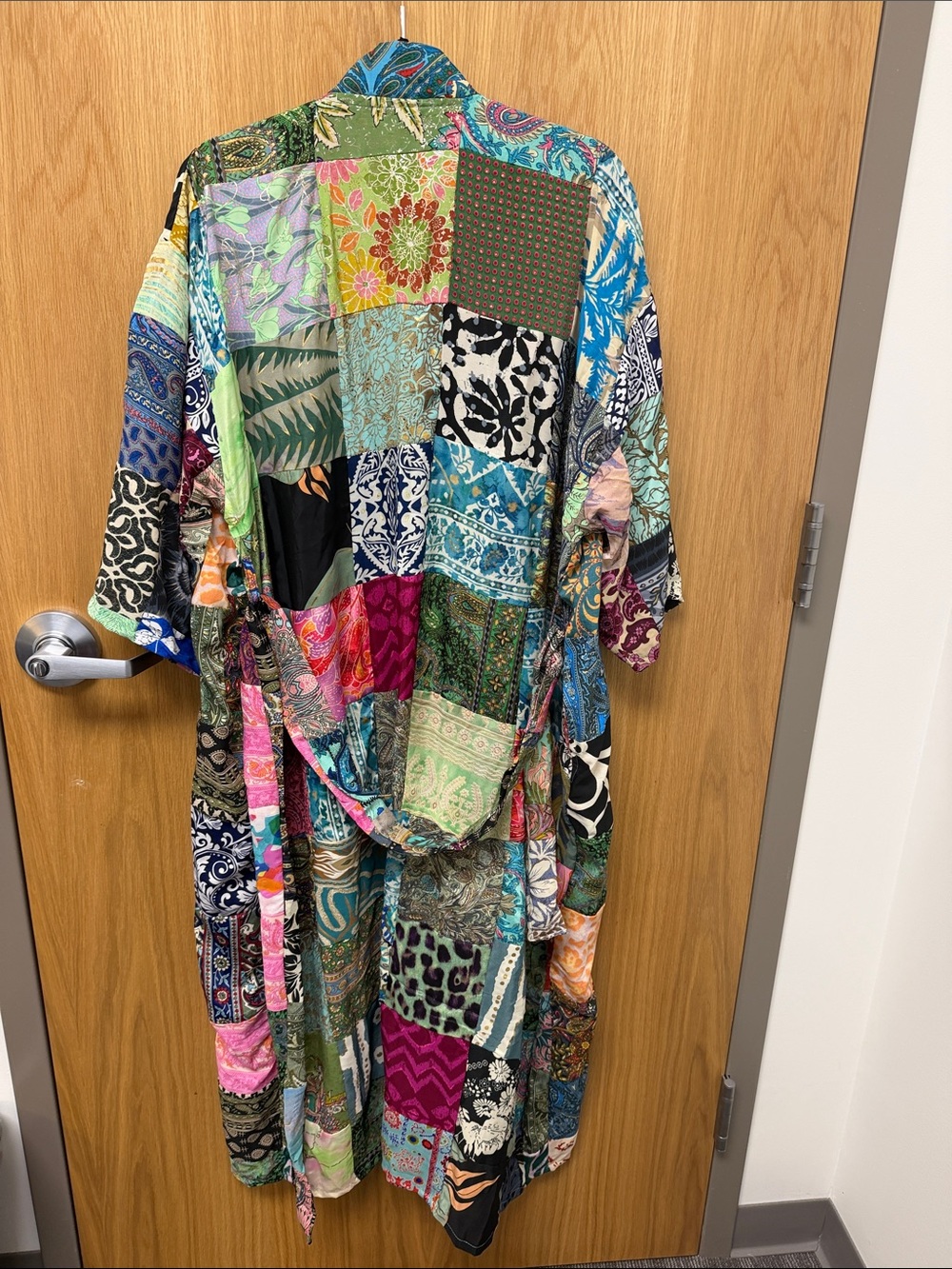 NWT Earthbound Trading Co. Patchwork Colorful Satin Boho Kimono Jacket Duster - Picture 5 of 10